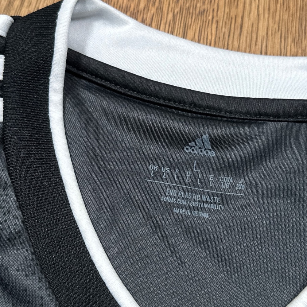 Adidas Juventus FC 2022 2023 Black Away Soccer Jersey Mens Large - Picture 4 of 9